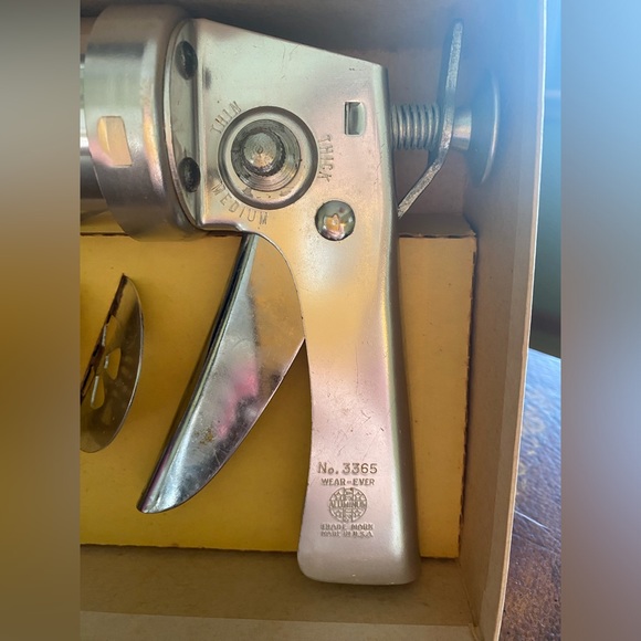 EUC Vintage Wear-Ever Cookie Gun & Pastry Decorator Complete-Original Box #3365 - Picture 3 of 11